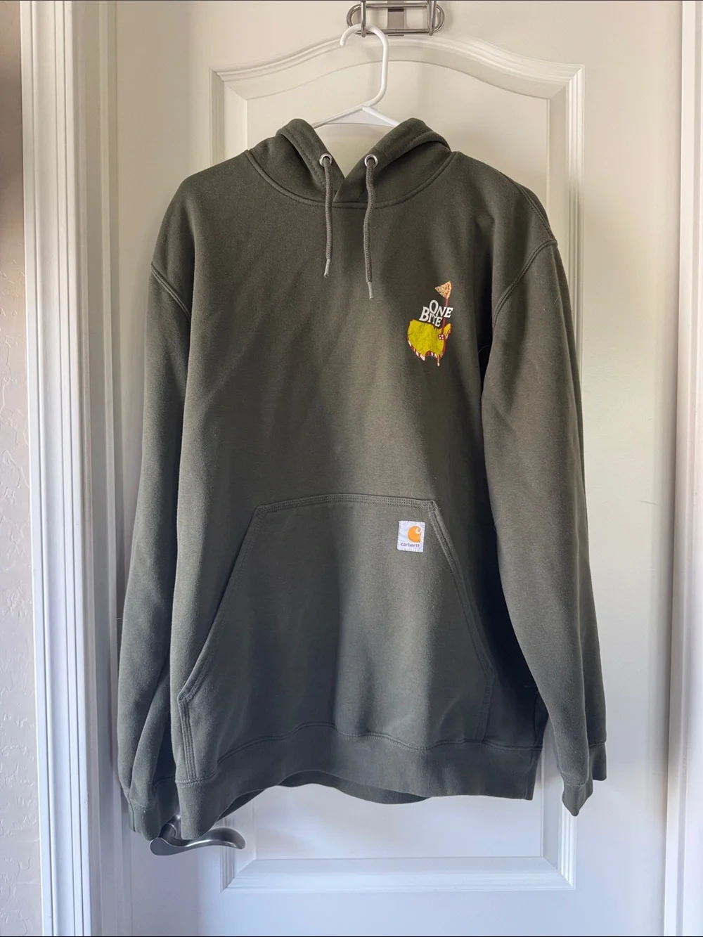 Carhartt “One Bite” hoodie Large / A56